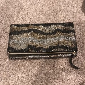 Metallic clutch